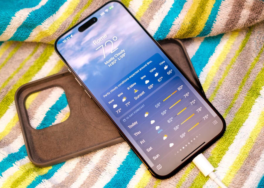 How to check what's taking up the most storage, Deleting or offloading apps you don't use much, Optimize photo storage by using the cloud, Transfer files off your phone and onto an external drive, Clear out data from within apps