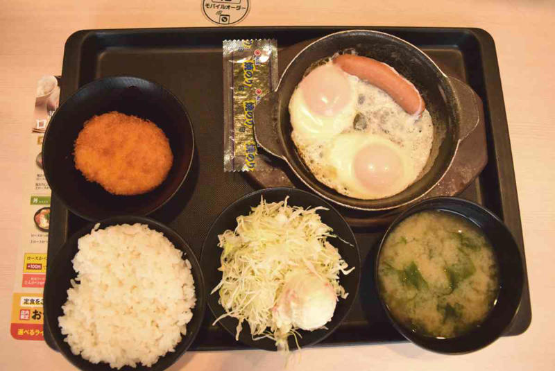 松のやの朝定食に関する良い口コミ, 松のやの朝定食に関する悪い口コミ, 朝メニュー一覧を紹介！, 提供時間は何時から何時まで？, 販売対象店舗は？, 「玉子かけごはん定食」は高コスパ！, 「得朝ソーセージエッグ定食」はポテトサラダ付きでお得！, 「玉子丼」はみそ汁付き！, 松のやの朝定食はご飯がおかわりできる？, 松のやの朝定食が値上げした？, 松のやでは、朝定食に使えるクーポンやサービス券もある？, 松のやの朝定食では、みそ汁を豚汁に変更できる？