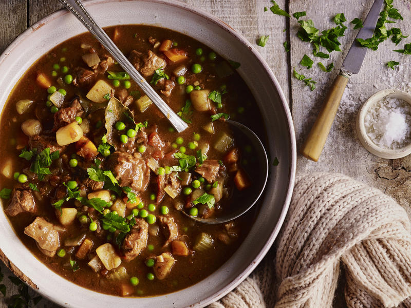 The best cuts for slow cooker beef recipes, You’ll need these…, Tips for slow cooking success, Slow cooker biryani , Slow cooker beef ragu , Slow cooker beef soup with chickpea & chorizo , Slow cooker massaman beef curry , Slow-cooker beef stroganoff , Slow cooker beef ramen with shiitake mushrooms , Slow-cooker beef cheeks in pedro ximénez , Beef and mushroom pies , Slow-cooker beer and thyme beef cheeks , Slow cooker five ingredient cottage pie , Beer and thyme beef cheeks , Slow-cooked Mexican beef chilli mole , Beef and vegetable soup , Coconut curried beef , Lasagne-style crock-pot , Beef casserole with cheesy herb dumplings , Coriander beef curry , Tuscan beef stew , What to serve with your slow cooker beef, More slow cooker inspiration, Even more slow cooker dinners