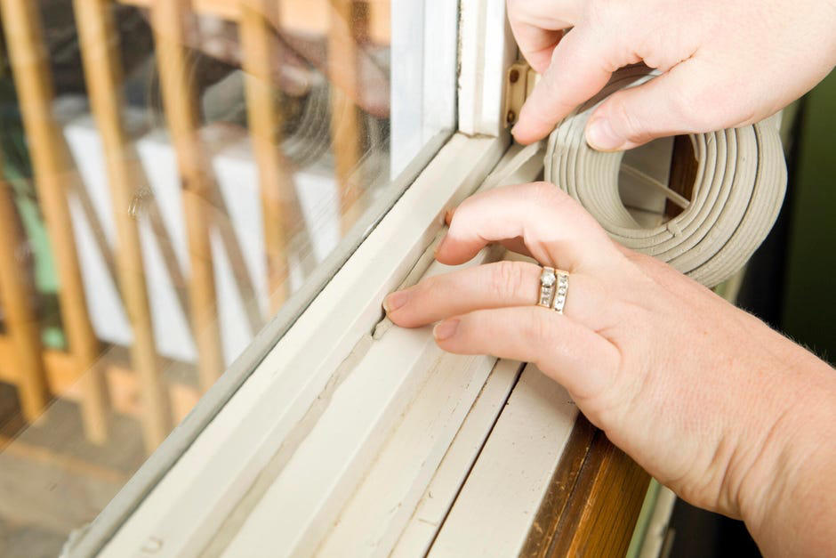 1. Use a portable air conditioner and monitor room temperature carefully, 2. Set a strict curtain schedule for your windows, 3. Replace your HVAC filter and order an inspection, 4. Install leak detectors and monitor for leaks, 5. Keep your outdoor home devices out of direct sunlight, 7. Find cooler alternatives for cooking, 8. Search for electronics to unplug and stop using, 9. Replace your lighting with smart lights, 10. Create easy access to emergency medical services