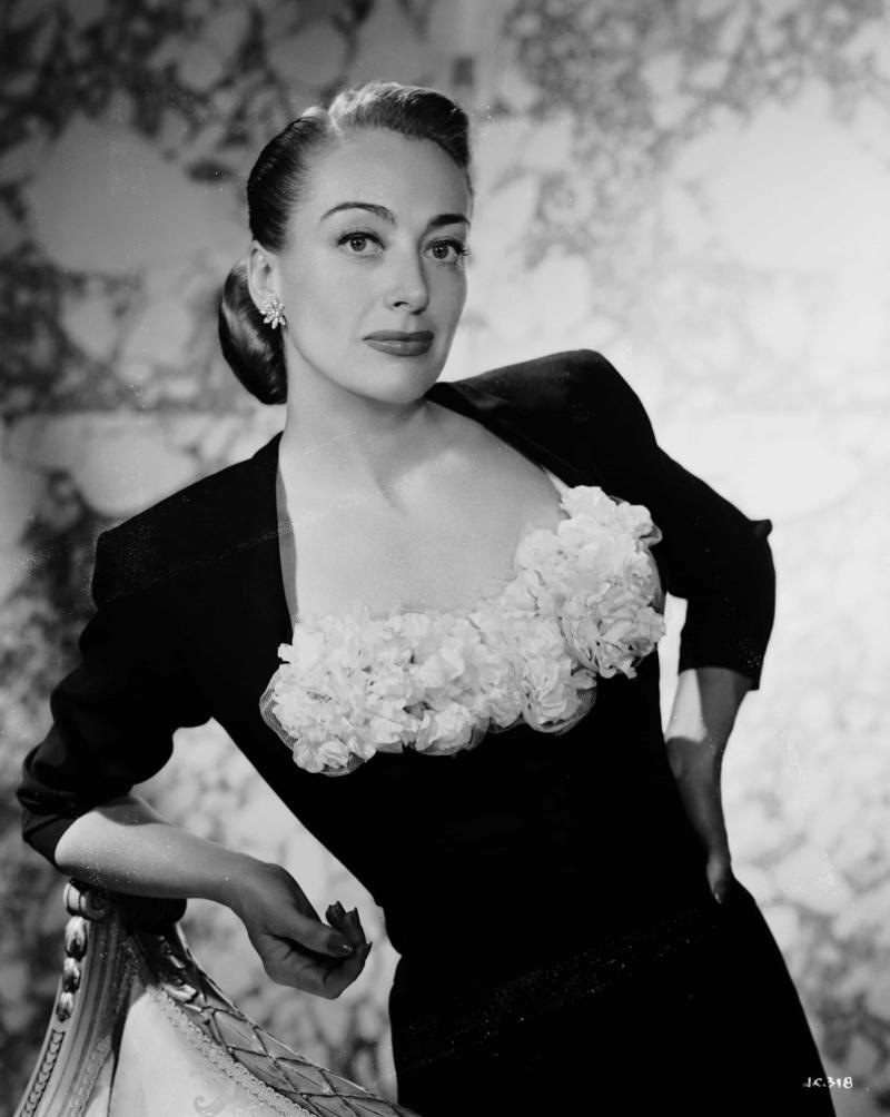 Coco Chanel's influence, Lauren Bacall, Joan Crawford, Marilyn Monroe, Audrey Hepburn, Catherine Deneuve, Diana, Princess of Wales, Elizabeth Hurley, Reese Witherspoon, Victoria Beckham, Kate Moss, Gwyneth Paltrow, Nicole Kidman and Catherine Zeta-Jones, Angelina Jolie, Naomi Campbell, Jennifer Aniston, Kylie Minogue, Sarah Jessica Parker, Jennifer Lawrence, Halle Berry, Cara Delevingne, Kim Kardashian, Charlize Theron, Kendall Jenner, Bella Hadid