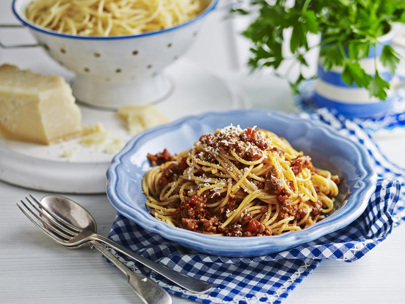 Easy beef stroganoff , One pan layered burrito bake , Greek meatballs with fetta, oregano and risoni , Chilli con carne , Two ways with Parmigiana-style mince , Julie Goodwin’s pastitsio , How to make a classic beef chow mein at home , Curried mince with cabbage and rice , Beef rissoles and mash , Classic meatloaf , Savoury beef mince slice , Potato and mince bake , Beef and pea hand pies , Eggplant bolognese bake , Beef and ricotta lasagne , Savoury mince pie , Indian rice pilaf with spiced beef , Beef, mushroom and udon stir-fry , Beef mince nachos , Beef larb , Chilli garlic mince with snake beans , Spicy beef pilaf , Sweet and sour beef mince with vegetables , Beef and mushroom pies , Beef in black bean sauce with rice noodles , How to make our one pot beef stroganoff (video)