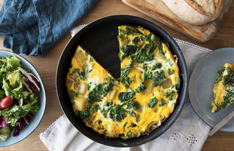 Use it or lose it, Broad bean pods, Broccoli, Cabbage and Brussels sprouts, Chickpea water, Clementines, Corn on the cob, Courgettes, Mushrooms, Root vegetables, Strawberries, Sweet potatoes, Tomatoes, Tortillas, Watercress