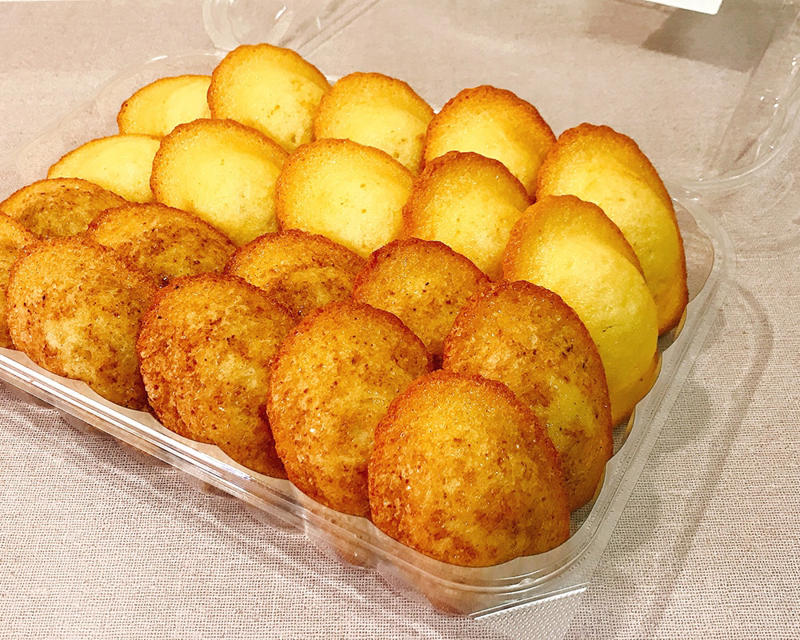 1. やっぱりパーティーは本場のターキーで！ コストコの「スモークターキードラムスティック」, 2. マフィンの新作は甘すぎない大人の味わい！ コストコの「ココアクッキークランブルマフィン」, 3. たっぷり330g入りであったか～い！ コストコの「マッシュルームチキンスープ」, 1位：コストコ通からも人気の「マスカルポーネロール」, 2位：売り切れ続出！コスパ良しな「オートミール」, 3位：冷凍保存もできる「トリプルチーズタルト」, 4位：スーパーの半額で買える「オイコス」, 5位：安いのに柔らかくて美味しい「牛タン」, 6位：コストコ定番スイーツといえば「ストロベリースコップケーキ」, 7位：コストコで10年愛されているロングセラー商品「メキシカンサラダラップ」, 8位：自宅で本格アヒージョを楽しめる「シーフードアヒージョ」, 9位：1個あたり14円！コスパ最強の「ディナーロール」, 10位：ボリューム満点の「ビーフガーリックバターライス」, 1位：一家に一個の必須アイテム「オキシクリーン」, 2位：用途に合わせて選べる「ジップロック」, 3位：コストコの代名詞！選べる大中小「コストコ くま ぬいぐるみ」, 4位：コスパ良し！ママに嬉しい「ベビーワイプ」, 5位：口内環境を整える「リステリン・マウスウォッシュ」, 6位：密閉力抜群！ラップより使える「プレスンシール」, 7位：大容量が嬉しい「カークランド・流せるウェットティッシュ」, 8位：ひも付きでまとめやすい「カークランドシグネチャーひも付きゴミ袋」, 9位：少しの量でもしっかり洗浄「エコベール（食器用洗剤）」, 10位：スーパーよりコスパ良く購入できる「フィニッシュ（食洗機用洗剤）」, 専門家イチオシストが注目！コストコの新規トピックス＆流行予想, 1. 全長236cm！ コストコの代名詞「巨大くまのぬいぐるみ」, 2.【パーティーの主役】見た目も豪華なハーフシートケーキのカスタム術, 3.【隠れた名品】冷凍庫に常備したい！「ポテトハットグ」, 1位：イワキ パック＆レンジ 200ml 耐熱ガラス保存容器, 2位：トフィー 電子レンジ用 グリルパン, 3位：小分け術でコスト効率化！「ジップロック」, プルコギビーフ：小分け冷凍方法（1回分ずつ平たく）＆アレンジ例, ハイローラー：冷凍不向きでも“焼く”アレンジで別のおいしさに, ロティサリーチキン：骨でスープを取る裏技, オイコスヨーグルト：低カロリー・高タンパク＋冷凍アレンジ, オーガニックバナナ：認証＆追熟のコツ, オーツミール：ダイエット食品としての高コスパ, 1．フルーツのパワーでお肉が柔らか！ リピーター続出の「プルコギビーフ」, 2．やわらかくて美味しい「さくらどりもも肉」, 3．生のまま空輸されているため味も食感も抜群の「アトランティックサーモン」, 1.コストコの「ハムレットチョコクリスピー」は圧倒的にコスパが良い！, 2．コストコの「マドレーヌ」は20個入りの大容量！ 冷凍保存もOK, 3．見た目もかわいいココナッツ度高めのチョコ「ラファエロ」, 1．定番大人気！コストコの「ティラミス・ドルチェ」, 2．コストコの定番チーズケーキ「トリプルチーズタルト」がリニューアル！, 3．冷凍保存でストック！コストコの人気ワッフル「ミルキャンプ」, 4．オンライン予約も！コストコ「ハーフシートケーキ」, 1．高級感あふれるサクサク食感の「ラグジュアリーミニクロワッサン」, 2．リピ買い続出！ 大容量でお得な「パンオショコラサヴール」, 3．きめ細かくふわふわの食感でアレンジも豊富な「ミルクブレッド」, 4．知らない人がいないほど大人気の定番商品「ディナーロール」, 5．食品ランキング1位の実力！ コストコの「マスカルポーネロール」が絶品, 6．もっちり食感で大人気！コストコの「ベーグル」, 1．コストコの「ロティサリーチキン」はコスパ抜群でパーティーに最適！, 2．大人気ロングセラー！ コストコの「メキシカンサラダラップ」, 3．フードコートで人気のコストコ「チーズバーガー」, 1．ディナーロールだけじゃない？ コストコの「マスカルポーネロール」が絶品, 2.小分けのオリーブオイル「ALCALA minioliva」で新鮮な料理を, 2.ダイエット中のおやつに！丸ごとしいたけの「シイタケマッシュルームクリスプ」, 1．ヨーグルト「オイコス」はコストコで買うのがお得！, 2．コストコの「種なしぶどう」は甘いと評判！たっぷりお買い得, 3．コストコの「メニセーズ プチパン」は常温で保存もできる本格パン！, 1．見た目もかわいい！コストコのはちみつ「ハニーベア」, 2．コストコの「ミックスナッツ」は魅惑のおつまみ！, 3．コストコの巨大「チェダーチーズ」は用途イロイロで便利！, 1．コストコで買えるスタバのコーヒー「エスプレッソブレンド」, 2．健康にもいいコストコのオーガニック商品「ルイボスティー」, 3．コストコで大人気のお酢系ドリンク「美酢」, 1．厚みがあって丈夫な「バウンティ」の使い道はさまざま, 2．食品の保存に欠かせない「ジップロック」はスライダーがおすすめ, 3．超優秀なコストコの大判「レジャーシート」, 無添加で栄養豊富！ ダイエットにも活用できる「クエーカーグラノーラ」, アレンジレシピが豊富で朝にも大活躍してくれる「韓国のりフレーク」, 海外風クッキーが焼けておうち時間を楽しく過ごせる「クッキードゥ」, 【活用ルール1】冷凍できる商品はすべてコストコで買え！, 【活用ルール2】お気に入りのブランドにこだわり過ぎるな！, 【活用ルール3】圧倒的にお得な商品は、絶対にコストコで買え！, コストコの会員種別と年会費, リワードとコスト効率化のノウハウ, 【2025年12月】今週（週末）限定で値下げされている特にお得な商品はありますか？, コストコの食品で、一人暮らしや少人数家庭が損をしないための「3つの原則」とは何ですか？, ランキング1位のマスカルポーネロール（パン）を無駄なく消費するための冷凍・保存術を教えてください。, ランキング1位の日用品「オキシクリーン」以外に、リピートすべき高コスパな日用品は何ですか？, ロティサリーチキン（惣菜）を最後まで食べきるための骨の活用方法を教えてください。, コストコでしか買えない、SNSで話題の「隠れ人気スイーツ」は何ですか？, コストコのプライベートブランド（カークランドシグネチャー）が安くて高品質な理由は何ですか？, 冷凍食品で特におすすめの「時短調理グルメ」は何ですか？, コストコで購入できるキッチン用品の中で、特に買ってよかったものは何ですか？, コストコオンライン通販は、会員ではない人でも利用できますか？