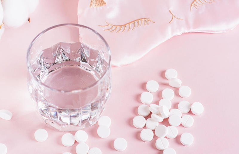 Melatonin Worth the money?, Know your nutrient needs, Biotin: a natural source, Caffeine, Caffeine: a balanced buzz, Calcium: tastier alternatives, Collagen, Collagen: delicious and nutritious, Fish oils, Fish oils: a different way, Garlic: a food-first approach, Melatonin, Melatonin: eat for sleep, Multivitamins, Multivitamins: eat a rainbow, Probiotics, Probiotics: try live foods, Protein: a diet-based approach, Selenium, Selenium: an easy fix, Vitamin C