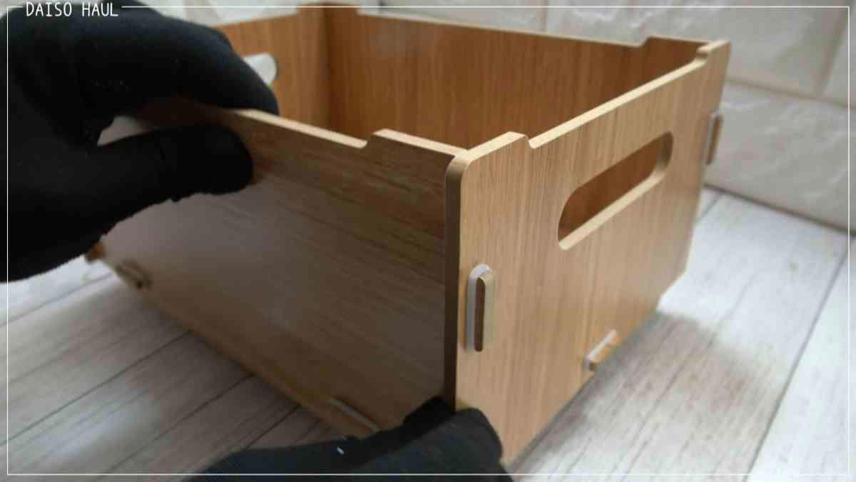 ダイソー「組立式収納BOX」の価格は？, ダイソー「組立式収納BOX」の商品サイズは？, ダイソー「組立式収納BOX」の素材は？, ダイソー「組立式収納BOX」のカラー展開は？