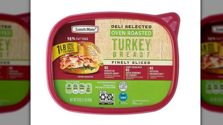 Worst: Mama Cozzi Take-And-Bake Mega Meat Or Five-Cheese Pizza, Worst: Bagged Avocados, Best: Organic Romaine Hearts, Worst: Fresh Herbs, Best: Choceur Chocolate (Or Any Aldi Chocolate), Best: The Entire Baking Aisle, Worst (And Best?): Meats, Best: Happy Farms Cream Cheese, Worst: Asparagus
