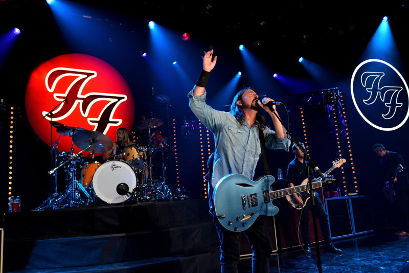 Foo Fighters Crosby, Stills, Nash & Young, The Eagles, The Doors, Aerosmith, Van Halen, Metallica, Guns N' Roses, Fleetwood Mac, Bob Seger & the Silver Bullet Band, Steve Miller Band, Bruce Springsteen and the E Street Band, Foo Fighters, The Doobie Brothers