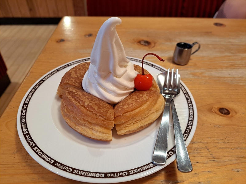 【コメダ珈琲店のおすすめドリンクランキング1位】コメダ珈琲店の定番！ 爽やかな苦みが美味しい「コメダブレンド」, 【コメダ珈琲店のおすすめドリンクランキング2位】約1.5倍でたっぷり！ 「コメダブレンドたっぷりサイズ」, 【コメダ珈琲店のおすすめドリンクランキング3位】グラスから飛び出そうなクリームの「アイスココア」, 【コメダ珈琲店のおすすめドリンクランキング4位】見た目もかわいい「クリームソーダ」, 【コメダ珈琲店のおすすめドリンクランキング5位】暑い日、夏にぴったりな「アイスコーヒー」, 【コメダ珈琲店のおすすめドリンクランキング5位】たくさん飲みたい人に！ 大容量で大満足「アイスコーヒーたっぷりサイズ」, 【コメダ珈琲店のおすすめのフード・デザート人気メニュー1位】1人用のミニサイズがちょうど良い「ミニシロノワール」, 【コメダ珈琲店のおすすめのフード・デザート人気メニュー2位】シェアがおすすめ「シロノワール」, 【コメダ珈琲店のおすすめのフード・デザート人気メニュー3位】名古屋のモーニングを感じる「小倉トースト」はテイクアウトもOK, 【コメダ珈琲店のおすすめのフード・デザート人気メニュー4位】ふわふわ×サクサク「みそカツパン」, 【コメダ珈琲店のおすすめのフード・デザート人気メニュー5位】ボリューム満点「たっぷりたまごのピザトースト」, Q.コメダのモーニングでおすすめのセットや組み合わせは？, Q.コメダでおすすめの平日ランチメニューは？, Q.コメダは土日もランチメニューがある？, コメダのおすすめに関する口コミは？