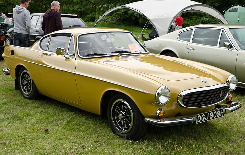 Batmobile (1966), Munster Koach (1964), Ecto-1 (1984), KITT (1982), 1948 Tucker Torpedo, Jaguar E-Type (1961), 1960 Aston Martin DB4 GT Zagato, Volvo P1800, 1963 Chevrolet Corvette Sting Ray Coupe, Nissan Skyline GTR R34, 1967 Alfa Romeo 33 Stradale, DeLorean DMC-12, Mazda Miata, Vin Boyle’s 1959 Dodge Custom Royal Sedan, Neil Flynn’s XL Falcon Sedan, David Andrews’s 1953 Ford Customline, Tony Alessi’s AP5 Valiant, George’s 1939 Plymouth Coupe, 1955 Mercedes-Benz 300SL Gullwing, 1970 Dodge Charger "General Lee", 1966 Shelby Cobra 427 Super Snake, 1964 Aston Martin DB5, 1969 Chevrolet Camaro SS, BMW 525i Art Car (1991), BMW M3 GTR Art Car (1992), BMW 850 CSi Art Car (1995), BMW H2R Art Car (2007), BMW M3 GT2 Art Car (2010), BMW M6 GT3 Art Car (2017), 1976 Cadillac Eldorado "Mirage"