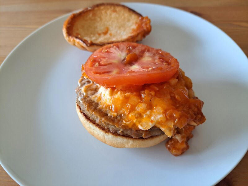 1位：ソースたっぷり＆味もナチュラルでおいしい「モスバーガー」120pts, 1位：とろけたチーズがまろやかな味わいに！ 「モスチーズバーガー」120pts, 3位：香ばしいチキンがおいしい「テリヤキチキンバーガー」75pts, 【終売／リニューアル】4位：濃厚チーズと和風ソースが◎ 「とびきりチーズ ～北海道産ゴーダチーズ使用～」48pts, 5位：甘い濃厚タレとレタスたっぷり！ 「テリヤキバーガー」45pts, 6位：ハラペーニョがアクセントに！ 「スパイシーモスチーズバーガー」33pts, 7位：サクサク衣＆プリプリ海老が楽しめる「海老カツバーガー」30pts, 8位：辛いもの好きな人も大満足の「スパイシーモスバーガー」24pts, 8位：オーロラソースがさっぱりとした味わいの「モス野菜バーガー」24pts, 10位：「モスライスバーガー焼肉」18pts, 【終売／リニューアル】10位：贅沢！ 「ダブルとびきりチーズ ～北海道産ゴーダチーズ使用～」18pts, 【終売／リニューアル】11位：食べ応え抜群の「とびきり和風ソース」12pts, 【終売】12位：野菜が新鮮！ 「とびきりトマト＆レタス」12pts, 13位：サクサク＆たっぷりソースが◎「フィッシュバーガー」9pts, 14位：プリプリ豪華！ 「モスライスバーガー海鮮かきあげ（塩だれ）」9pts, 14位：満足度の高い「ダブルモスチーズバーガー」9pts, 1位：モスバーガーの「モスバーガー」, 2位：モスバーガーの「テリヤキチキンバーガー」, 3位：モスバーガーの「モスライスバーガー海鮮かきあげ（塩だれ）」, 4位：モスバーガーの「海老カツバーガー」, 5位：モスバーガーの「モスチーズバーガー」, 6位：モスバーガーの「モスチキン」, 7位：モスバーガーの「フレンチフライポテト」, 8位：モスバーガーの「オニポテ（フレンチフライポテト＆オニオンフライ）」, 9位：モスバーガーの「モスの菜摘（なつみ）モス野菜」, 10位：モスバーガーの「モスシェイク バニラ」, モスバーガーのサイドメニューやドリンク、シェイク、子供向けのおいしいおすすめは？, モスバーガーのおすすめの頼み方や組み合わせ・セットは？, モスバーガーのメニューはテイクアウト（持ち帰り）できる？, モスバーガーにお得なクーポンはある？