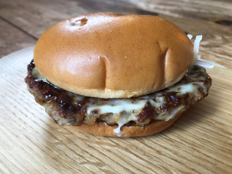 1位：ソースたっぷり＆味もナチュラルでおいしい「モスバーガー」120pts, 1位：とろけたチーズがまろやかな味わいに！ 「モスチーズバーガー」120pts, 3位：香ばしいチキンがおいしい「テリヤキチキンバーガー」75pts, 【終売／リニューアル】4位：濃厚チーズと和風ソースが◎ 「とびきりチーズ ～北海道産ゴーダチーズ使用～」48pts, 5位：甘い濃厚タレとレタスたっぷり！ 「テリヤキバーガー」45pts, 6位：ハラペーニョがアクセントに！ 「スパイシーモスチーズバーガー」33pts, 7位：サクサク衣＆プリプリ海老が楽しめる「海老カツバーガー」30pts, 8位：辛いもの好きな人も大満足の「スパイシーモスバーガー」24pts, 8位：オーロラソースがさっぱりとした味わいの「モス野菜バーガー」24pts, 10位：「モスライスバーガー焼肉」18pts, 【終売／リニューアル】10位：贅沢！ 「ダブルとびきりチーズ ～北海道産ゴーダチーズ使用～」18pts, 【終売／リニューアル】11位：食べ応え抜群の「とびきり和風ソース」12pts, 【終売】12位：野菜が新鮮！ 「とびきりトマト＆レタス」12pts, 13位：サクサク＆たっぷりソースが◎「フィッシュバーガー」9pts, 14位：プリプリ豪華！ 「モスライスバーガー海鮮かきあげ（塩だれ）」9pts, 14位：満足度の高い「ダブルモスチーズバーガー」9pts, 1位：モスバーガーの「モスバーガー」, 2位：モスバーガーの「テリヤキチキンバーガー」, 3位：モスバーガーの「モスライスバーガー海鮮かきあげ（塩だれ）」, 4位：モスバーガーの「海老カツバーガー」, 5位：モスバーガーの「モスチーズバーガー」, 6位：モスバーガーの「モスチキン」, 7位：モスバーガーの「フレンチフライポテト」, 8位：モスバーガーの「オニポテ（フレンチフライポテト＆オニオンフライ）」, 9位：モスバーガーの「モスの菜摘（なつみ）モス野菜」, 10位：モスバーガーの「モスシェイク バニラ」, モスバーガーのサイドメニューやドリンク、シェイク、子供向けのおいしいおすすめは？, モスバーガーのおすすめの頼み方や組み合わせ・セットは？, モスバーガーのメニューはテイクアウト（持ち帰り）できる？, モスバーガーにお得なクーポンはある？