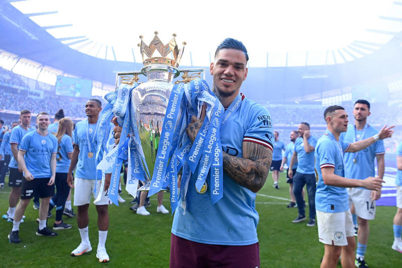 25. Fred, 23. Fábio Aurélio, 22. Richarlison, 21. Casemiro, 20. Douglas Luiz, 19. Gabriel Martinelli, 18. Rafael da Silva, 17. Oscar, 15. Lucas Leiva, 14. Bruno Guimarães, 13. Gabriel Magalhães, 12. Ramires, 11. Juninho, 10. Willian, 9. Ederson, 8. David Luiz, 6. Thiago Silva, 5. Philippe Coutinho, 4. Gilberto Silva, 3. Alisson, 2. Fernandinho