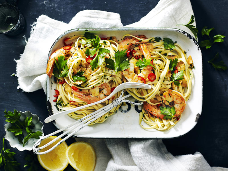          Lemon pasta with chilli &amp; crispy crumbs      ,          Jerk salmon with yoghurt potatoes      ,          Spinach pasta with hot smoked salmon      ,          Garlic and chilli prawn linguine      ,          Honey soy chicken      ,          Rigatoni with arrabbiata and chorizo sauce      ,          Vietnamese lemongrass chicken bowl      ,          Spaghetti carbonara      ,          Harissa halloumi burgers with lemon mint mayonnaise      ,          Pasta with spinach, mushrooms and almonds      ,          Pork and tofu rice noodles      ,          Lamb with heirloom tomato and almond salad      ,          Noodle salad with ginger-rubbed beef      ,          Lemon and dill chickpea salad      ,          Spicy lamb, spinach and fetta pizzas      ,          Rocket and tomato lamb burritos      ,          Fish with fennel, lemon and capers      ,          Grilled mozzarella and salami piadina      ,          Chilli and chicken tostada      ,          Moroccan fish tagine with almond couscous      ,          Pasta with mushrooms and lentils      