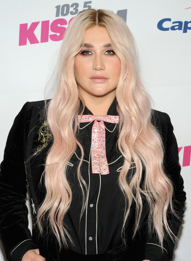 Kesha Brad Pitt, Justin Bieber, The 1975, Lady Gaga, Joe Biden, Morgan Freeman, and Mark Zuckerberg, Chris Brown, Selena Gomez, The Beatles, Tyler, The Creator, Harrison Ford, Jon Bon Jovi, Alec Baldwin, Miley Cyrus, Katy Perry, Martin Scorsese, Sacha Baron Cohen, Boy George, Martha Stewart, Mike Tyson, Paris Hilton, Russell Brand, Snoop Dogg, Elton John, Lily Allen, Christian Slater, Busta Rhymes