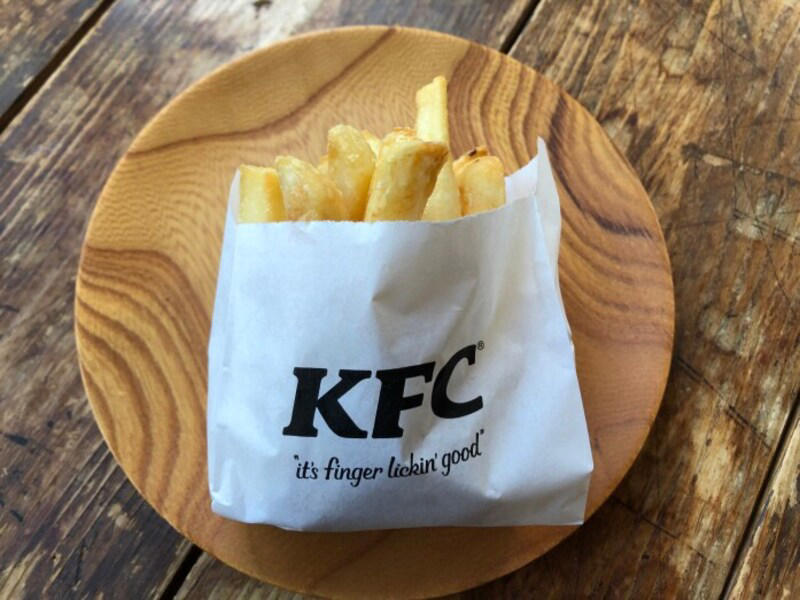 【ケンタッキー】ハンバーガー・通常メニューのカロリー一覧, 【ケンタッキー】ハンバーガー・期間＆数量限定メニューのカロリー一覧＜2025年4月時点＞, 第1位：「カーネルクリスピー」119kcal, 第2位：「ペッパーマヨツイスター」301kcal, 第3位：「辛口チキンフィレバーガー」384kcal, ケンタッキーのドリンクメニューのカロリーは？, ケンタッキーでカロリーの低い部位はどこ？, ケンタッキーはカロリーがヤバイ？ 高い？ 良い口コミや悪い評判はある？