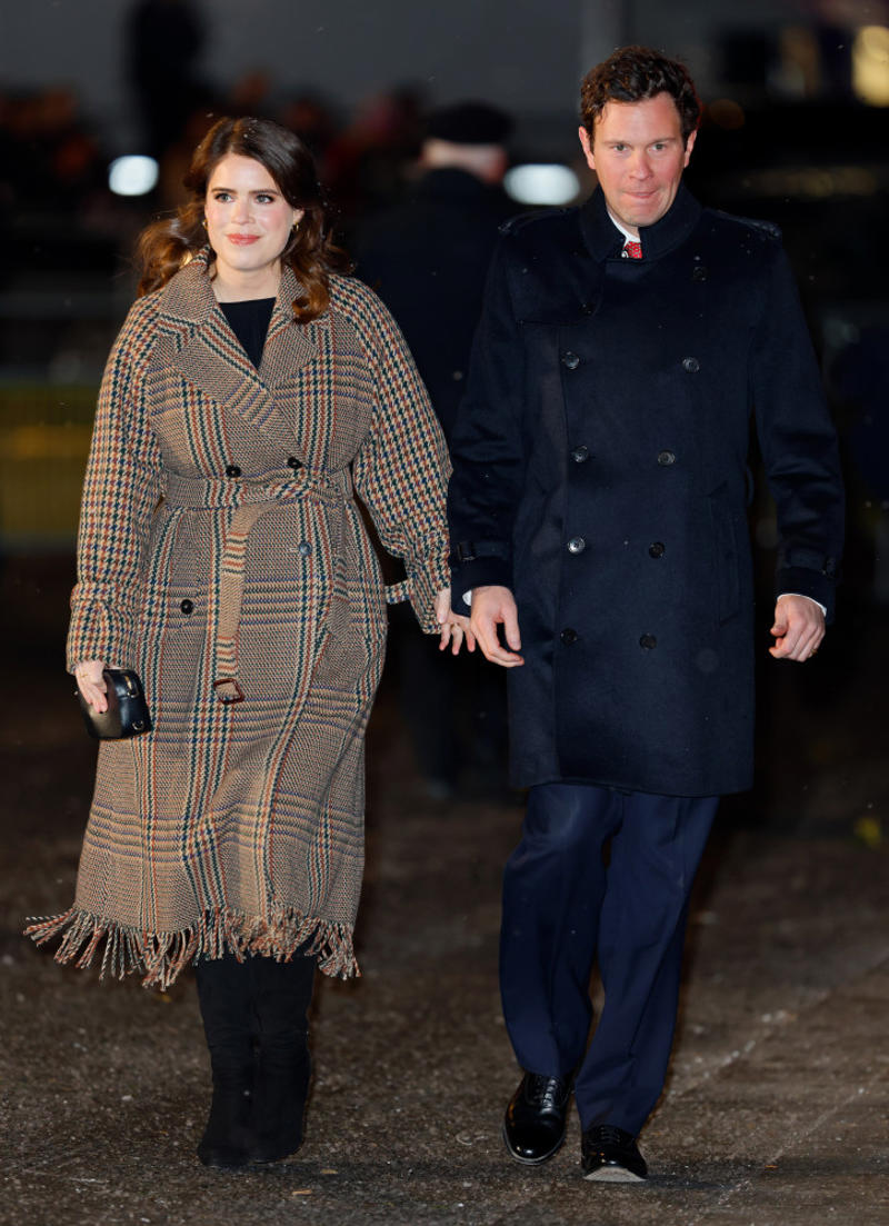 Official outings Colourful coats, Official outings, No jeans policy, Ladies' coats, Hats on!, All-black essential, Neat hair, Military uniform, Boys dress code, Girls dress code, Family affair, Manicure