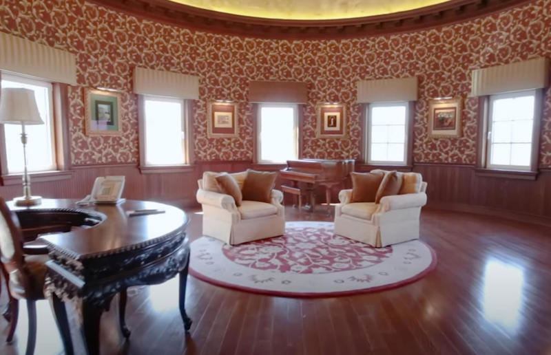 Jordan Belfort's mansion, Long Island, USA Douglas Elliman Real homes as seen on screen, Beetlejuice Beetlejuice, The Deetz residence, New Jersey, USA, Harry Potter and the Deathly Hallows: Part 1, Harry's childhood home, Suffolk, UK, Chitty Chitty Bang Bang, Cobstone Mill, Buckinghamshire, UK, Basic Instinct, Catherine Tramell's house, Carmel-by-the-Sea, California, USA, Notting Hill, The flat above The Travel Bookshop, London, UK, The Goonies, Mikey Walsh's family home, Oregon, USA, The Wolf of Wall Street, Jordan Belfort's mansion, Long Island, USA Douglas Elliman, Mean Girls, Regina George's house, Toronto, Canada, Hocus Pocus, The Hocus Pocus Salem Cottage, Massachusetts, USA, Edward Scissorhands, The Boggs' home, Florida, USA, Sultenfuss Funeral Parlor, Florida, USA, Saturday Night Fever, Tony Manero's family home, New York, USA, The Money Pit, The Money Pit mansion, New York, USA, Bull Durham, Bull Durham house, North Carolina, USA, To Catch a Thief, Château de La Croix des Gardes, Cannes, France
