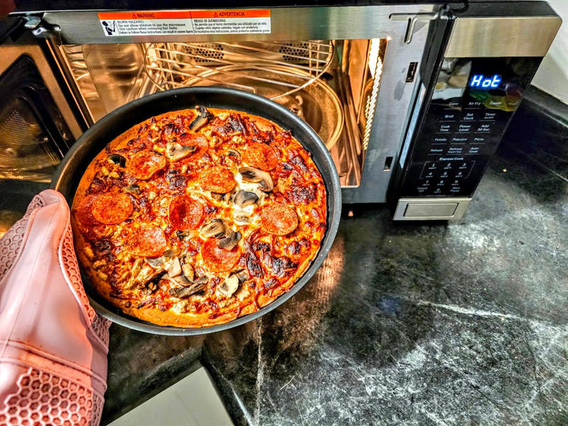 My thoughts on the GE 4-in-1 Microwave Oven, Cons to consider, Breville Combi-Wave vs. GE Air Fryer Microwave, What are your alternatives?, The bottom line