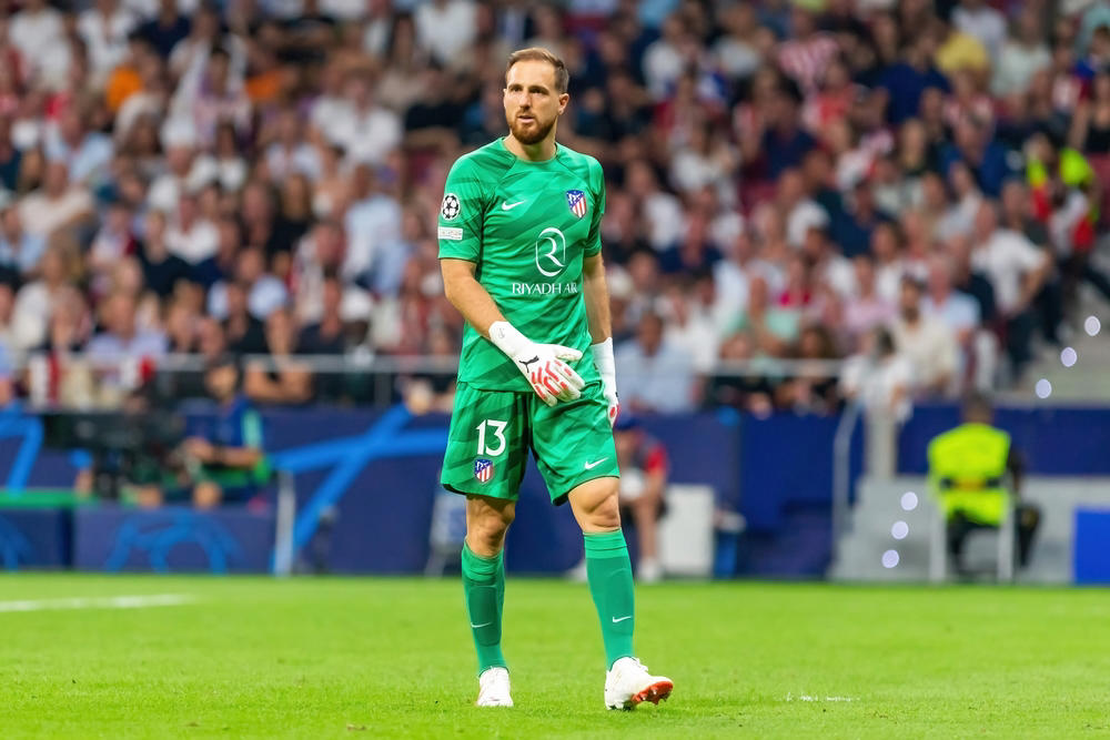 20. Marc Cucurella – 5,295 minutes, 19. Jan Oblak – 5,310 minutes, 17. Jules Koundé – 5,384 minutes, 16. Gregor Kobel – 5,385 minutes, 15. Lamine Yamal – 5,397 minutes, 13. David Raya – 5,430 minutes, 12. Virgil van Dijk – 5,446 minutes, 11. Josko Gvardiol – 5,461 minutes, 9. Jonathan Tah – 5,544 minutes, 8. Aurélien Tchouaméni – 5,609 minutes, 7. Jude Bellingham – 5,707 minutes, 5. Tijjani Reijnders – 5,787 minutes, 4. Achraf Hakimi – 5,844 minutes, 3. Mike Maignan – 5,926 minutes, 1. Federico Valverde – 6,480 minutes