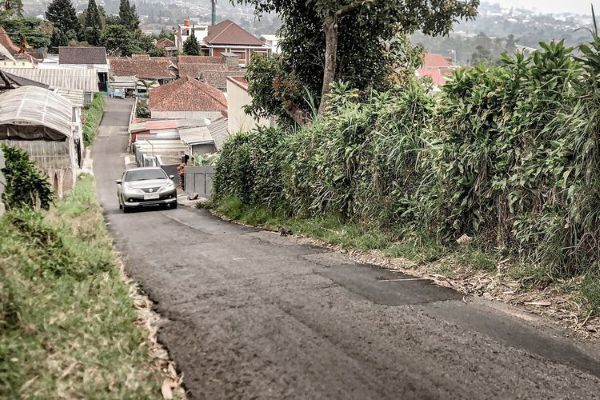 All New Suzuki Ertiga, jalan tanjakan, Transmisi matik, Keunggulan Transmisi Matik Suzuki Saat Melibas Tanjakan di Liburan Weekend, Risiko Mobil Matik di Jalan Menanjak, Tips Menghadapi Tanjakan dengan Mobil Matik, Keunggulan All New Ertiga Saat Menghadapi Tanjakan, Transmisi Otomatis Modern yang Responsif, Perpaduan Kenyamanan dan Performa Andal, Keunggulan Transmisi Otomatis Suzuki, Kesimpulan, FAQ Tantangan Mobil Matik Saat Melibas Tanjakan