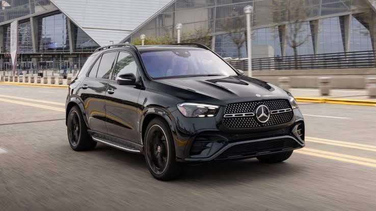 Mengenal Sejarah Sistem Penamaan di Mercedes-Benz, Kini Nomenklaturnya Makin Rumit, Sistem Penamaan Alfanumerik Klasik, Kode Bodi dan Generasi, Perubahan Sistem Penamaan Tahun 1994, Revisi Sistem Penamaan Tahun 2015, Kesimpulan, FAQ: Sistem Penamaan di Mercedes-Benz