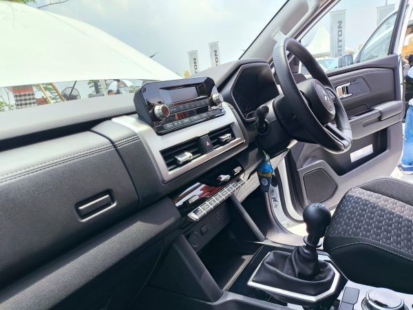 All New Mitsubishi Triton 2024, Alasan Mitsubishi All New Triton Punya Output Tenaga dan Torsi Berbeda, Spesifikasi Varian All New Triton di Indonesia , Pilihan All New Triton dengan Fitur Lebih Lengkap, Perbedaan Masing-masing Varian All New Triton, Tiga Pilar Utama All New Triton, Kenyamanan All New Triton