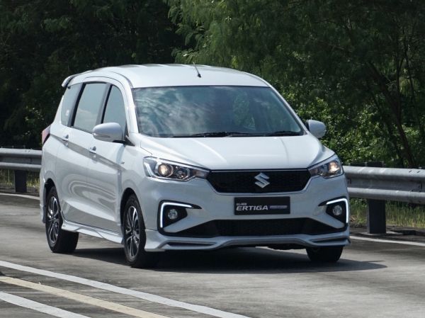 All New Suzuki Ertiga, jalan tanjakan, Transmisi matik, Keunggulan Transmisi Matik Suzuki Saat Melibas Tanjakan di Liburan Weekend, Risiko Mobil Matik di Jalan Menanjak, Tips Menghadapi Tanjakan dengan Mobil Matik, Keunggulan All New Ertiga Saat Menghadapi Tanjakan, Transmisi Otomatis Modern yang Responsif, Perpaduan Kenyamanan dan Performa Andal, Keunggulan Transmisi Otomatis Suzuki, Kesimpulan, FAQ Tantangan Mobil Matik Saat Melibas Tanjakan