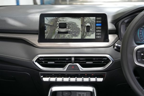Jetour Indonesia, JETOUR X50e, Interior JETOUR X50e EV, Kombinasi Kenyamanan, Teknologi, dan Keamanan dalam Satu Paket Modern, Desain Interior JETOUR X50e EV, Modern dan Fungsional, Teknologi Canggih di Dalam Kabin, Tabel Spesifikasi Interior JETOUR X50e EV, Keamanan dan Kenyamanan Berkendara, JETOUR X50e EV, Kendaraan Ramah Lingkungan untuk Petualangan Urban, Rencana JETOUR ke Depan, Dukungan Purna Jual, Bengkel Siaga JETOUR, Kesimpulan, FAQ Interior JETOUR X50e EV