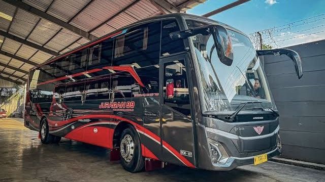 Jetbus 5 Adi Putro; Inovasi Bus Modern dari Karoseri Malang yang Makin Ngehits, Perjalanan Sejarah Karoseri Adi Putro, Evolusi Menuju Jetbus 5, Ragam Varian Jetbus 5 Adi Putro, Desain Jetbus 5 yang Modern dan Futuristik, Fokus pada Kenyamanan dan Inovasi, Kesimpulan, FAQ Seputar Jetbus 5 Adi Putro