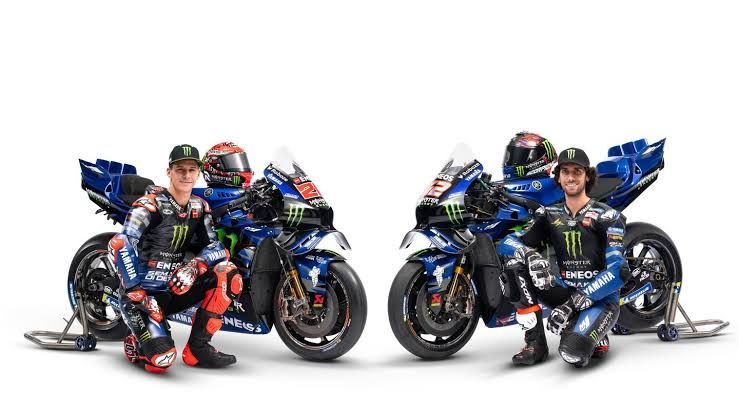 Sejarah Yamaha YZR-M1, Legenda Balap di Kelas Premier MotoGP, Awal Mula YZR-M1, Produk Transisi dari 500 cc ke MotoGP (2002), Awal Kejayaan Yamaha, Era Valentino Rossi (2004–2010), Kejayaan Yamaha YZR-M1 Bersama Lorenzo (2011–2012), Kembalinya Rossi dan Rivalitas dengan Lorenzo (2013–2016), Masa Transisi dan Tantangan Baru (2017–2021), Evolusi Modern Yamaha YZR-M1, Fokus Aerodinamika dan Elektronik (2022–2024), Generasi Terbaru: YZR-M1 2025 Era Terakhir Pakai Mesin Inline-4
