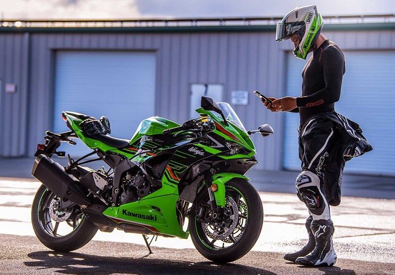 Perbedaan Orientasi Mesin pada Sepeda Motor antara Horizontal, Vertikal, dan Incline, Mesin Horizontal di Motor Bebek dan Skutik, Kejar Stabilitas dan Efisiensi Tinggi, Mesin Vertikal di Motor Sport, Dirancang Kejar Performa, Apakah Orientasi Mesin Berpengaruh pada Power dan Karakter Motor?, Kesimpulan