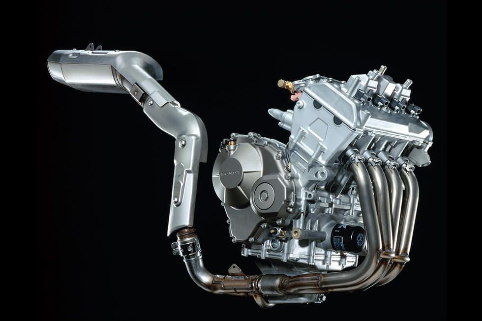 Perbedaan Orientasi Mesin pada Sepeda Motor antara Horizontal, Vertikal, dan Incline, Mesin Horizontal di Motor Bebek dan Skutik, Kejar Stabilitas dan Efisiensi Tinggi, Mesin Vertikal di Motor Sport, Dirancang Kejar Performa, Apakah Orientasi Mesin Berpengaruh pada Power dan Karakter Motor?, Kesimpulan