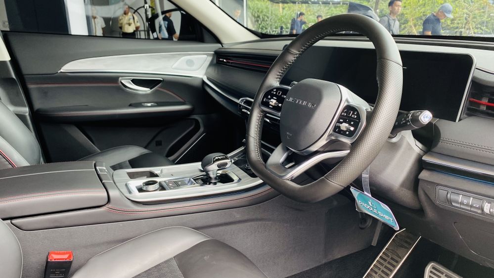 First Drive Jetour X70 Plus, Harga Rp400 Jutaan Apakah Sesuai Ekspektasi Sebagai SUV Keluarga?, Jetour X70 Plus, Utamakan Kenyamanan Berkendara, Fitur Keselamatan yang Komprehensif, Performa Jetour X70 Plus, Tidak Istimewa, Kesimpulan
