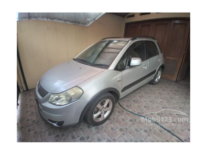 mobil bekas, Crossover, industri otomotif, Suzuki Indomobil Sales, Ajang Balap, SX4 X-Over, Mobil Suzuki, Pasar Otomotif Indonesia, Suzuki, Suzuki SX4, Kelebihan dan Kekurangan Suzuki SX4 X-Over, Pernah Jadi Andalan di Segmen Crossover