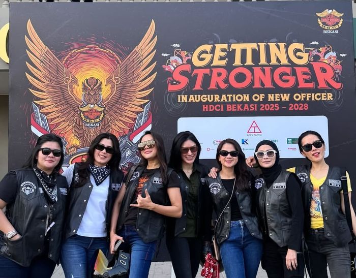 lady bikers, harley-davidson, club moge, SheRiders, SheRiders Indonesia, Sheriders Indonesia, Club Berisikan 12 Wanita Tangguh Pakai Harley-Davidson