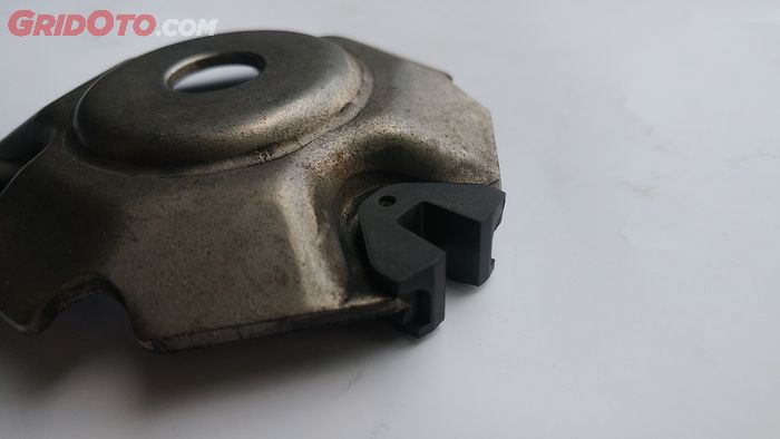 motor matic, slide piece, dampak slide piece kw, dampak slide piece cvt kw, dampak slide piece cvt motor matic kw, Beli Slide Piece KW Biar Murah, Tapi Ini Dampaknya ke CVT Motor Matic