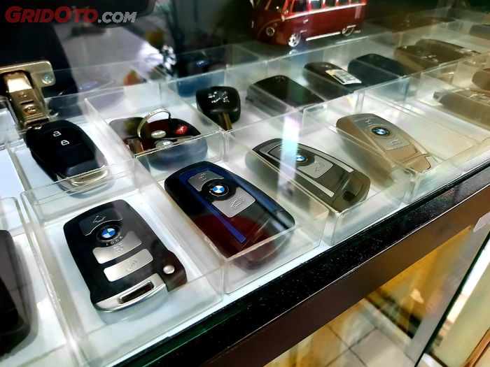 mobil bekas, kunci mobil, duplikat kunci, kunci mobil immobilizer, duplikat kunci immobilizer, duplikat kunci mobil, syarat duplikat kunci mobil, syarat duplikat kunci mobil immobilizer, syarat duplikat kunci immobilizer, Ini Syarat Duplikat Kunci Immobilizer di Mobil Bekas, Simak Apa Saja