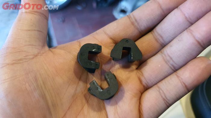 piece slide, slider, cvt motor matic, Mr. CVT Custom, Niat Hemat Malah Rungkad, Kebiasan Ganjal Slider Bisa Merusak Part Ini