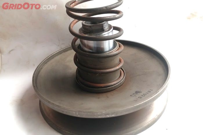 motor matic, akselerasi motor matic, cvt motor matic, penyebab akselerasi motor matic lemot, Ternyata Ini Sebabnya Akselerasi Motor Matic Lama-lama Makin Lemot
