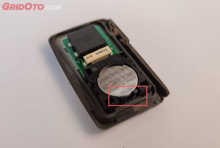 mobil bekas, remot keyless, penyebab remot mobil gak berfungsi, apa penyebab remot mobil gak berfungsi, kenapa remot mobil gak berfungsi, remot mobil, Ini Sebabnya Remote Mobil Susah Buat Buka Pintu Hingga Starter Mesin