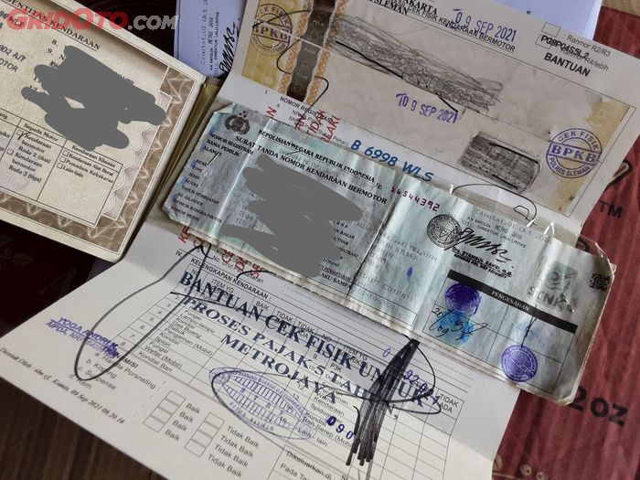 Balik nama kendaraan, BBNKB Dihapus, biaya balik nama gratis, Biaya Penerbitan Pelat Nomor, BBNKB Gratis, Tak Sepenuhnya Gratis, Pemilik Masih Bayar Ini Meski Biaya Balik Nama Kendaraan Dihapus