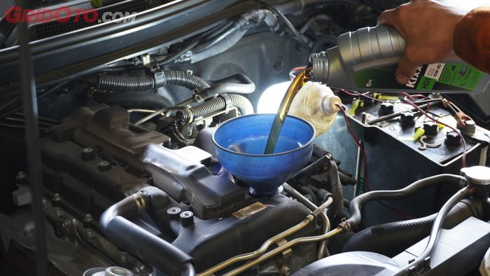 biaya, oli mesin, bengkel umum, isuzu mu-x, filter oli, Segini Biaya Ganti Filter Oli Mesin Isuzu Mu-X di Bengkel Umum