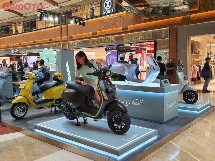 vespa, vespa primavera, vespa sprint, vespa matic, Vespa LX 125, Rayakan Ulang Tahun ke-79, Vespa Jual Murah LX125, Primavera Sampai Sprint