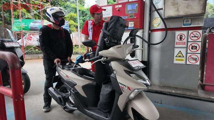 konsumsi bensin, Yamaha gear ultima 125 hybrid, Hebat, Satu Tangki Yamaha Gear Ultima 125 Bisa Tempuh Jakarta Tegal