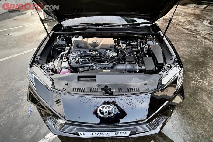 camry, performa, toyota camry, toyota camry hybrid, Ganteng-ganteng Serigala, Performa Toyota Camry Hybrid Cukup Ganas