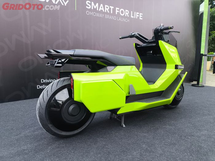 adas, motor listrik, Advance Driver Assistance System (ADAS), Omoway, Mirip Mobil, Sepintar Apa Fitur ADAS di Motor Listrik Omoway X?