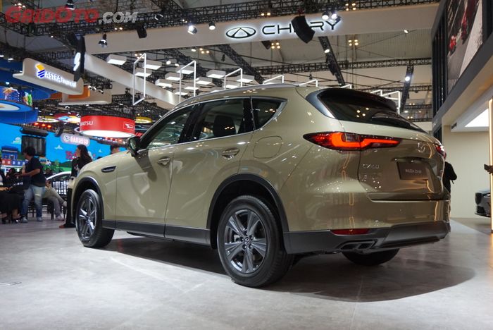 mobil baru, mazda, varian termurah, mazda cx-60, GIIAS 2025, Mazda CX-60 Sekarang Ada Versi Merakyat, Speknya Bagaimana Ya?