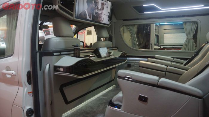 interior, modifikasi, toyota hiace, hiace, Interior mewah, Kabin Hiace Ini Jadi Mewah, Ternyata Segini Kisaran Biayanya!