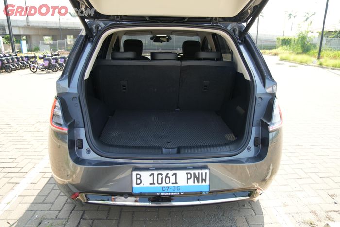 wuling, pintu bagasi, Wuling Cloud EV, Cloud EV, Selain Dari Tuas, Ada Tiga Cara Unik Buka Pintu Bagasi Wuling Cloud EV